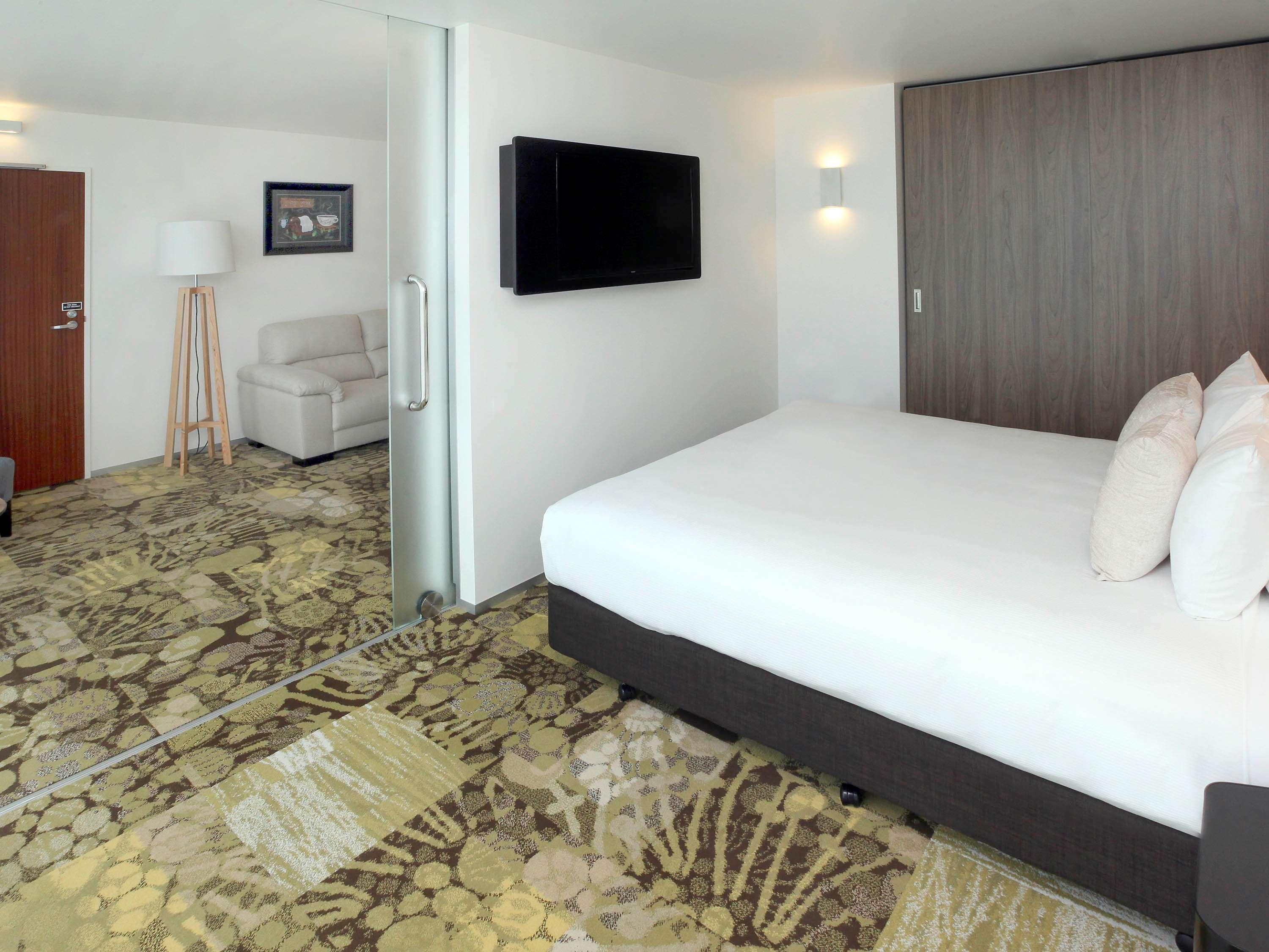 Novotel New Plymouth Taranaki Bagian luar foto