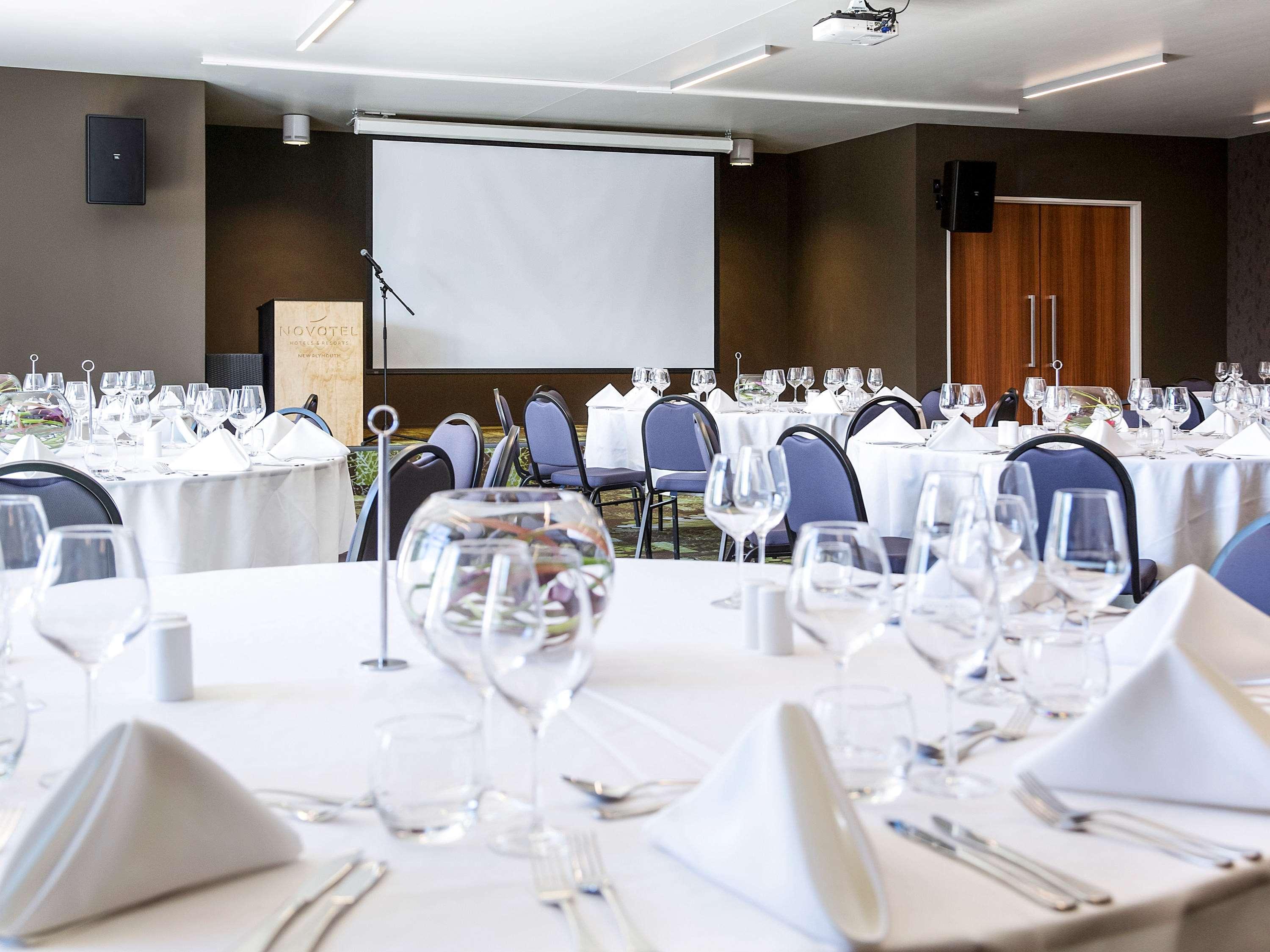 Novotel New Plymouth Taranaki Bagian luar foto