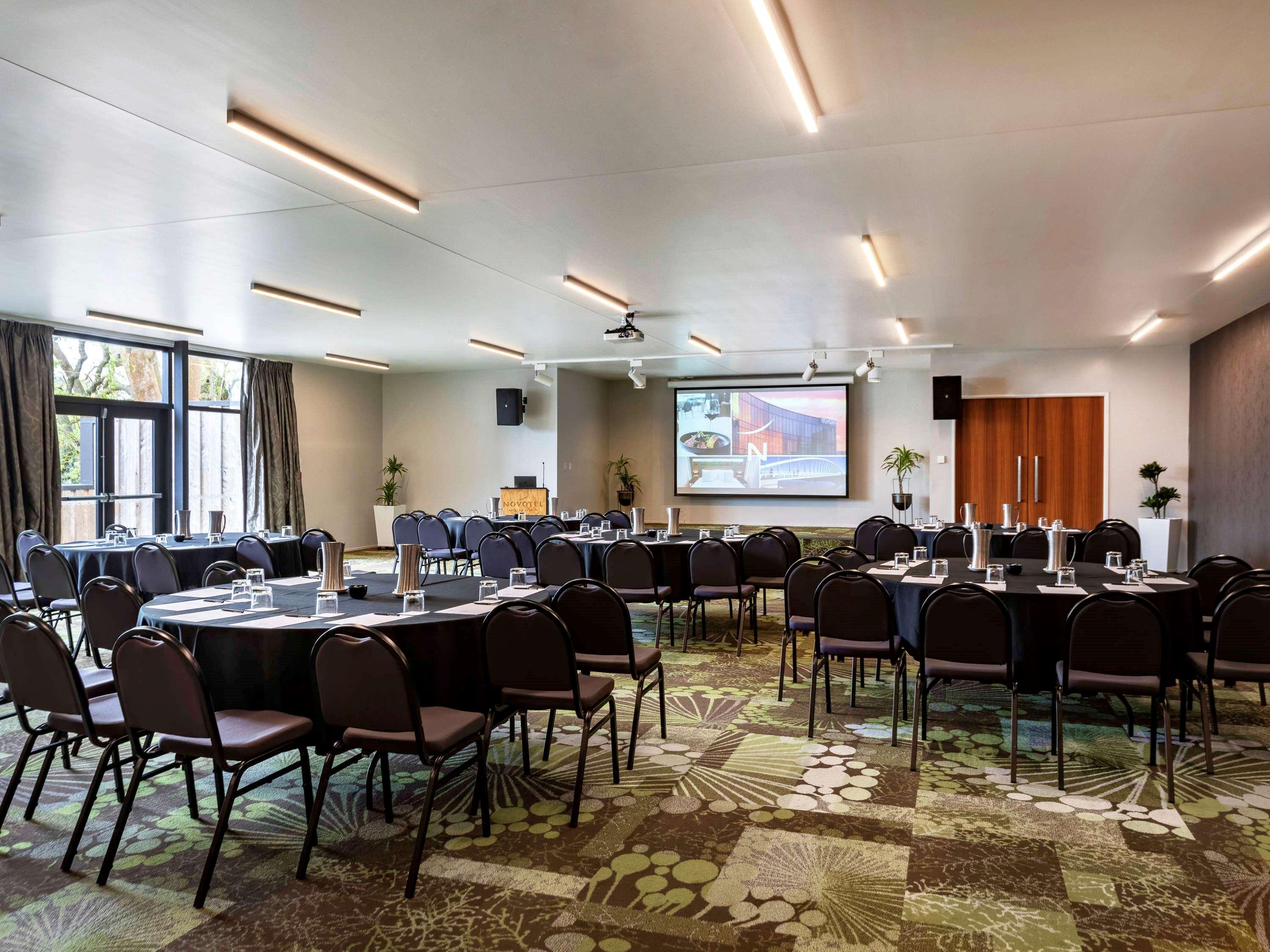 Novotel New Plymouth Taranaki Bagian luar foto