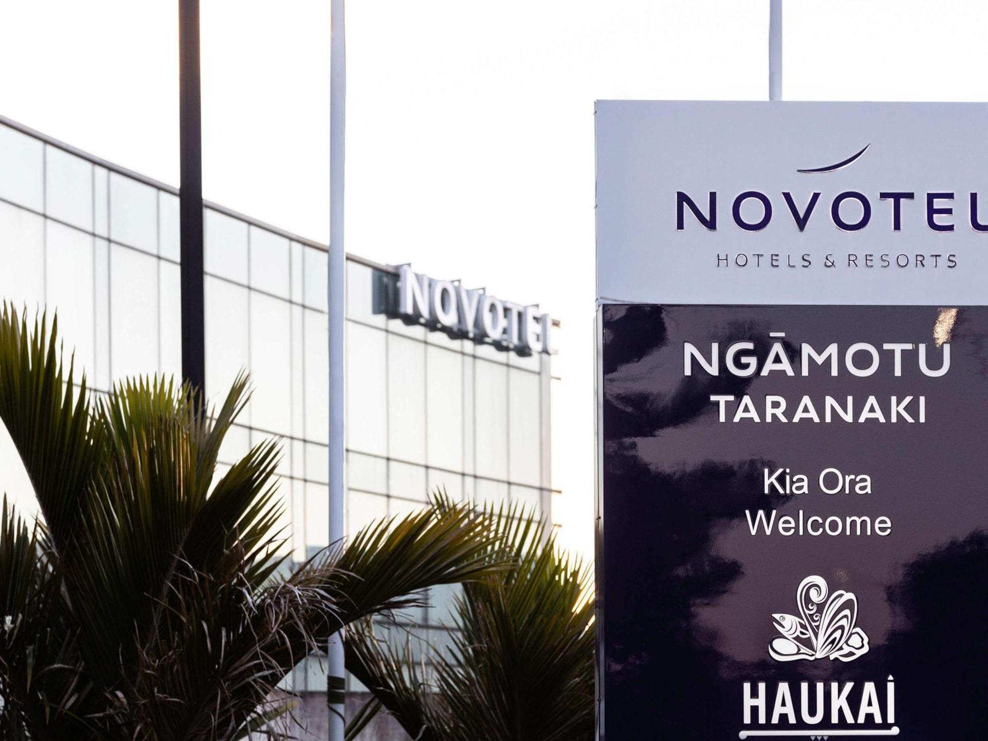 Novotel New Plymouth Taranaki Bagian luar foto